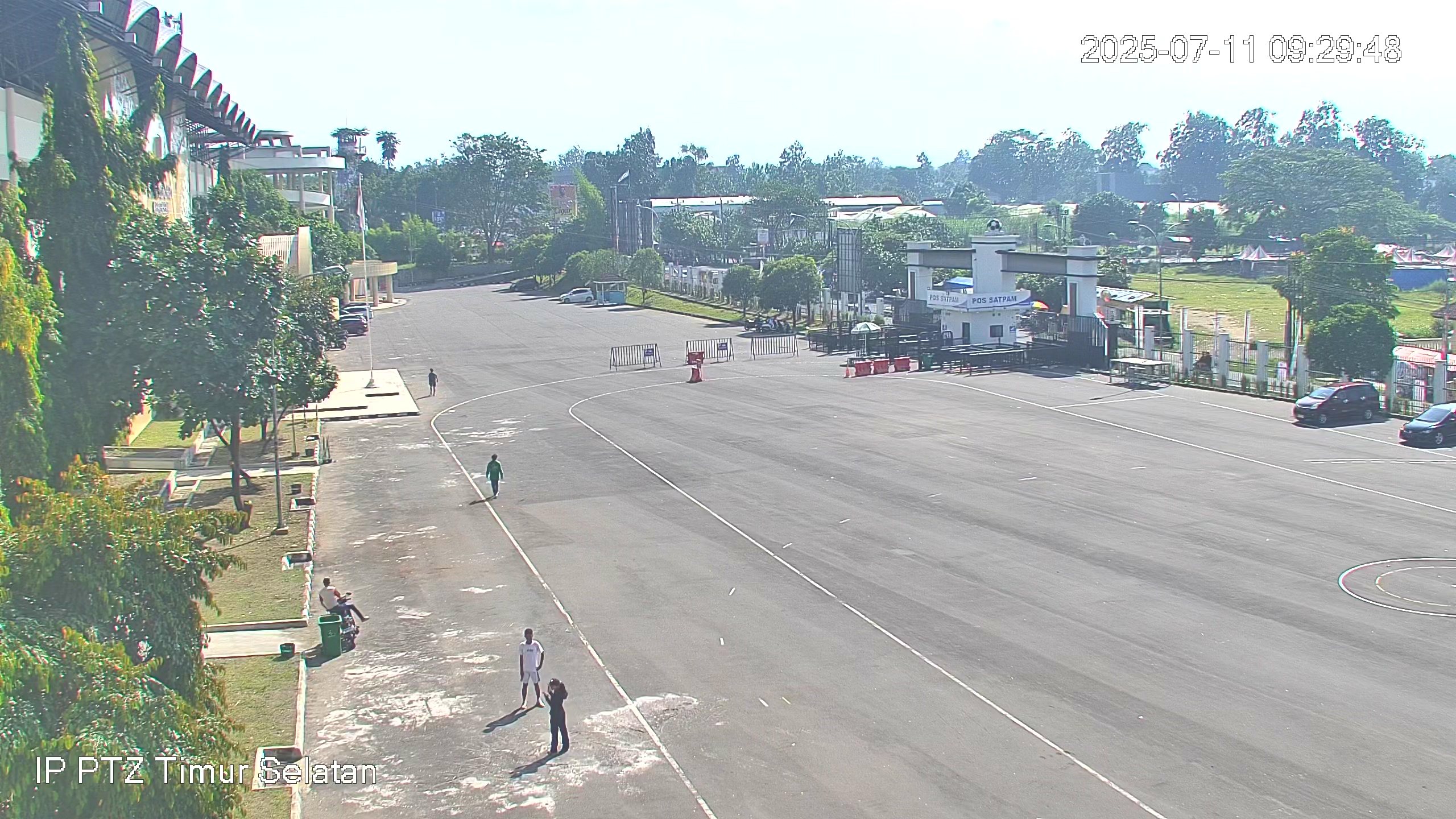 Foto Header Fasilitas Area Halaman - Timur